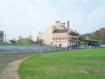 Városi Stadion, home of Baktalórántháza