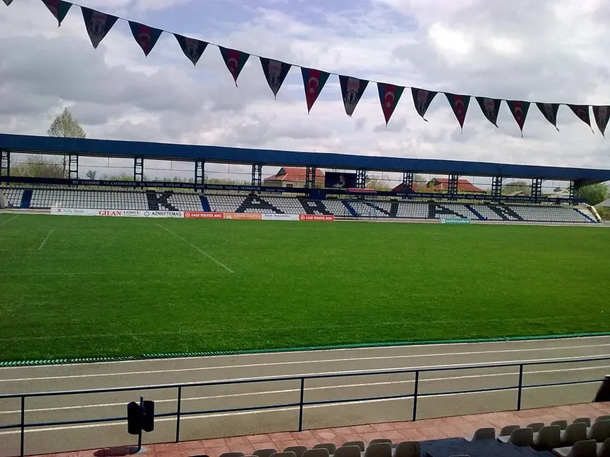 Şəhər stadionu