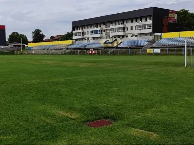 Gradski stadion Luke, home of Bratstvo Gračanica