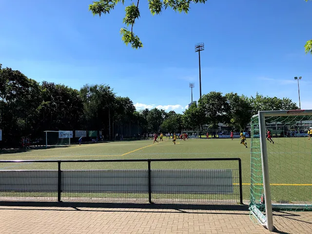 Kunstrasenplatz Jean-Löring-Sportpark