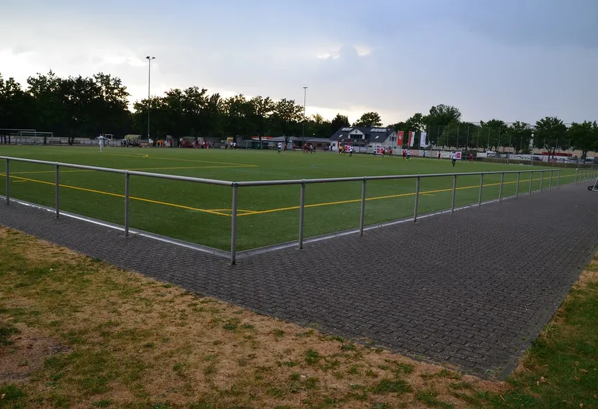 Kunstrasenplatz Brucknerstraße, home of SpVg Porz