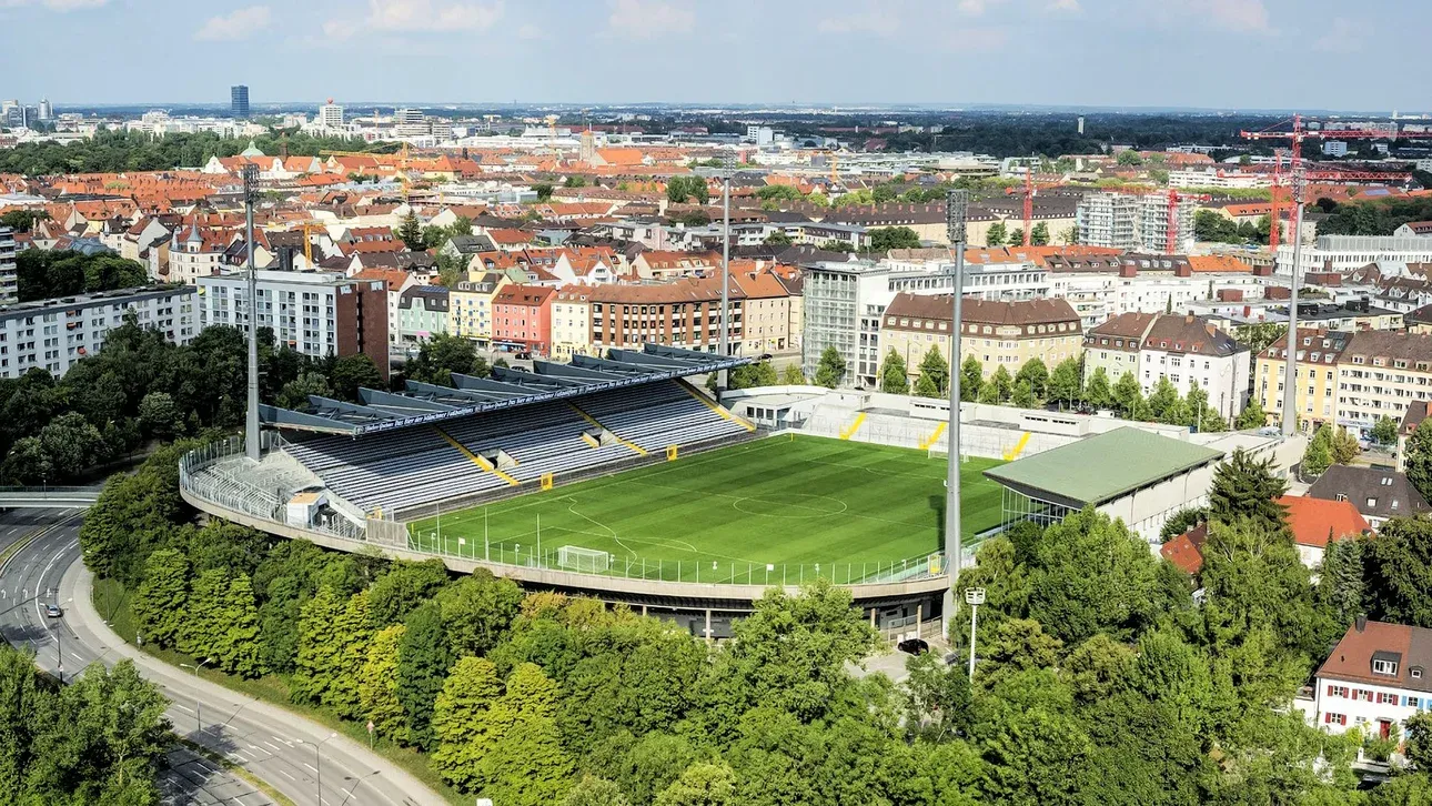 Städtisches Stadion an der Grünwalder Straße