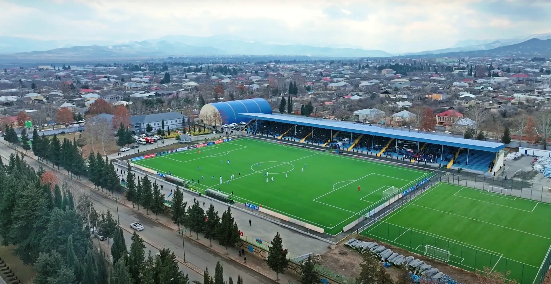 Şəhər stadionu