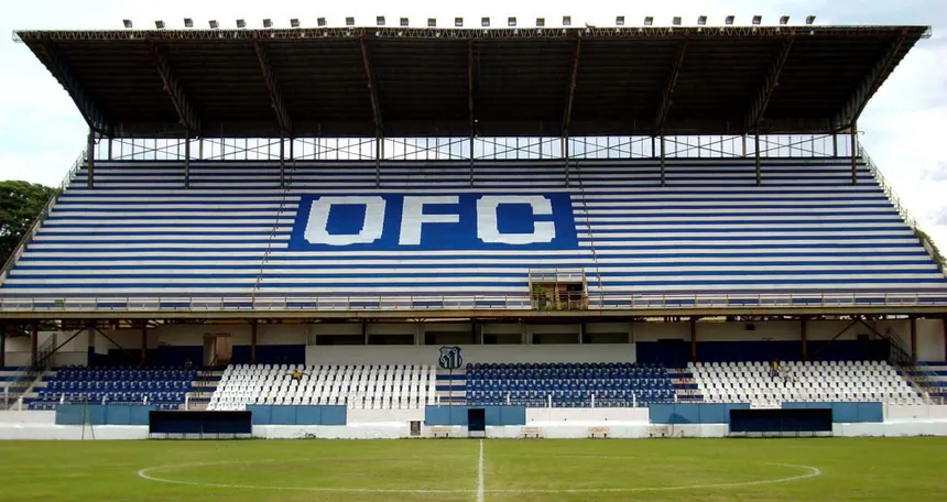 Estádio Municipal Maria Teresa Breda