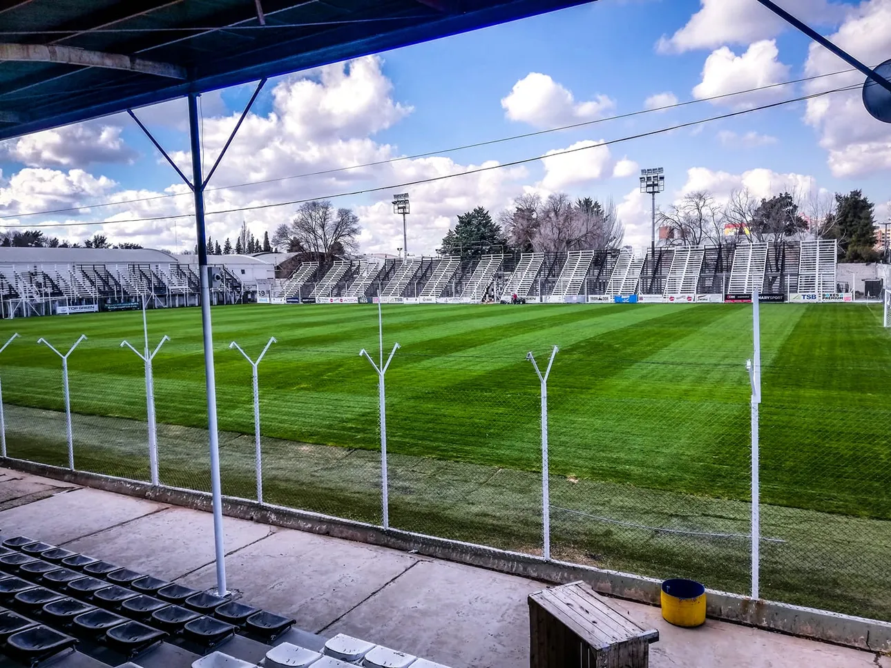 Estadio La Visera de Cemento