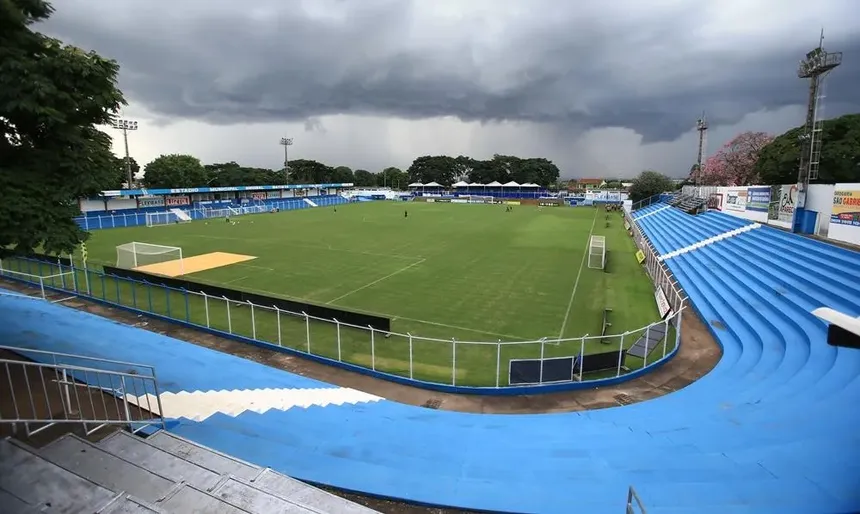 Estádio Annibal Batista de Toledo