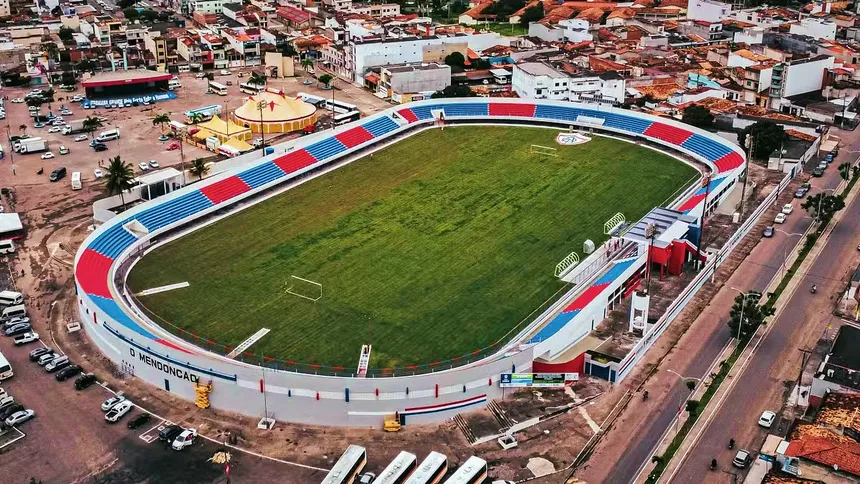 Estádio Etelvino Mendonça