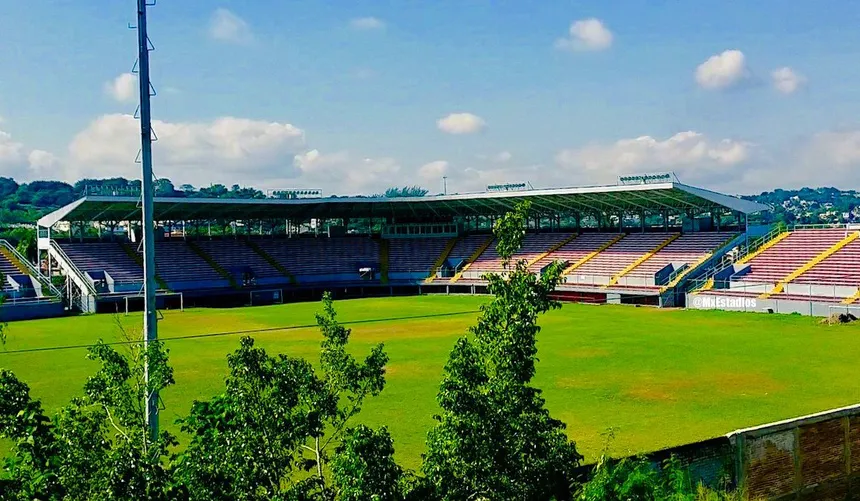 Estadio Heriberto Jara Corona