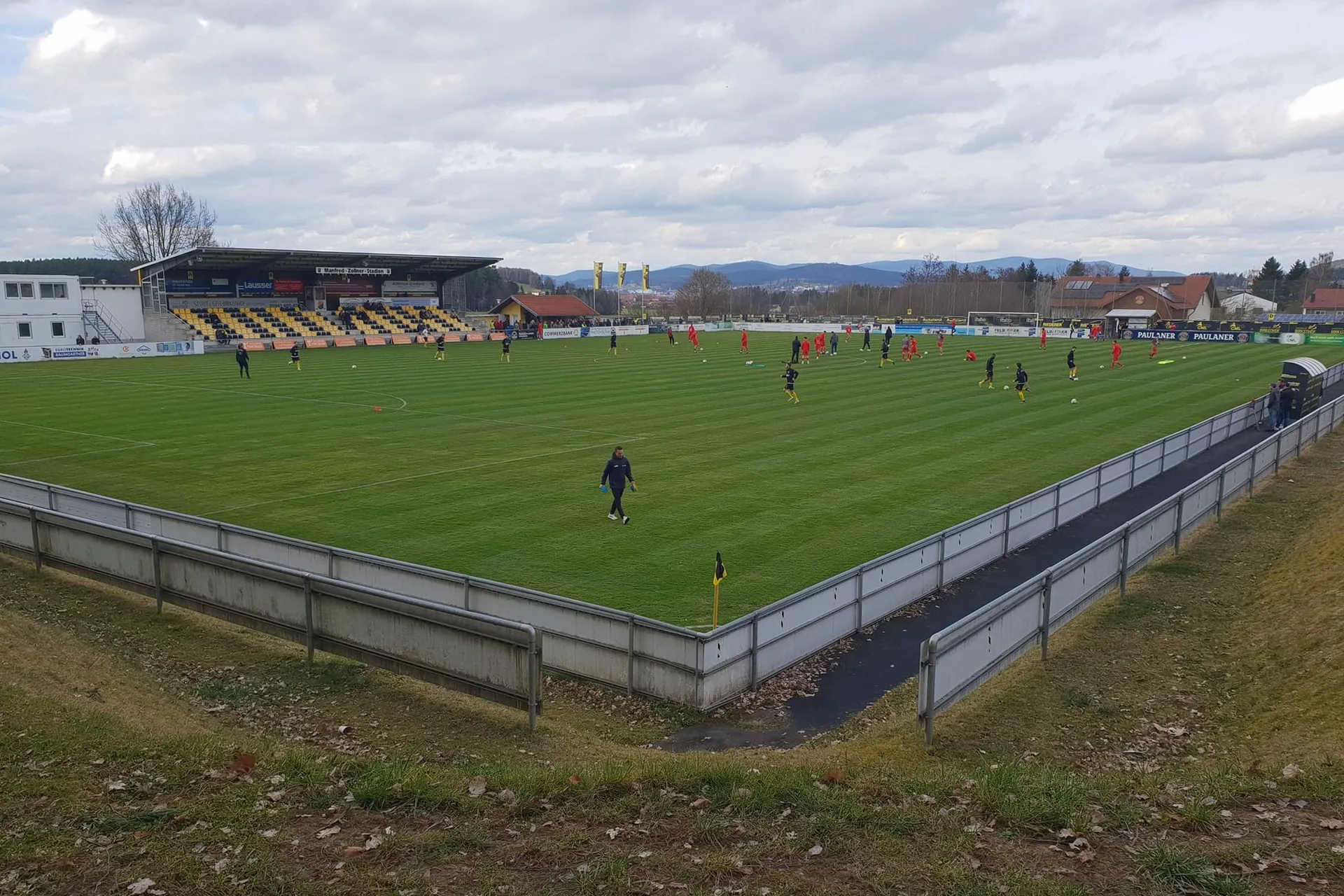 Manfred-Zollner-Stadion