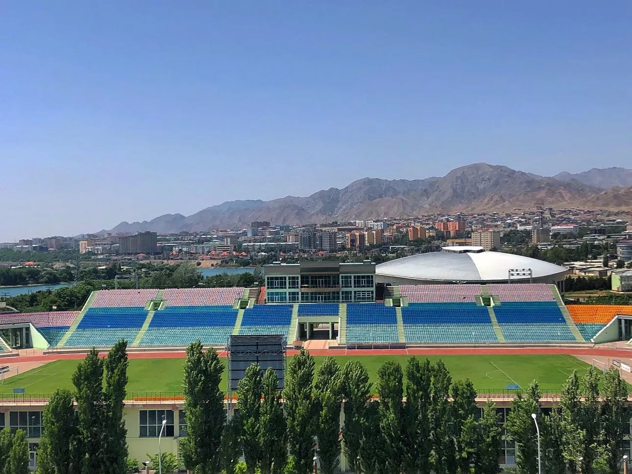 Stadion 20-letie Nezavisimosti