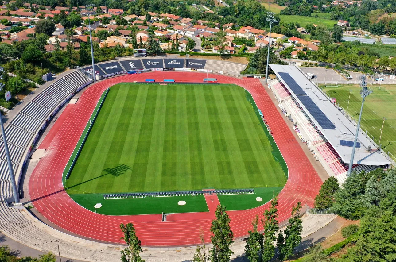 Stade Georges-Pompidou