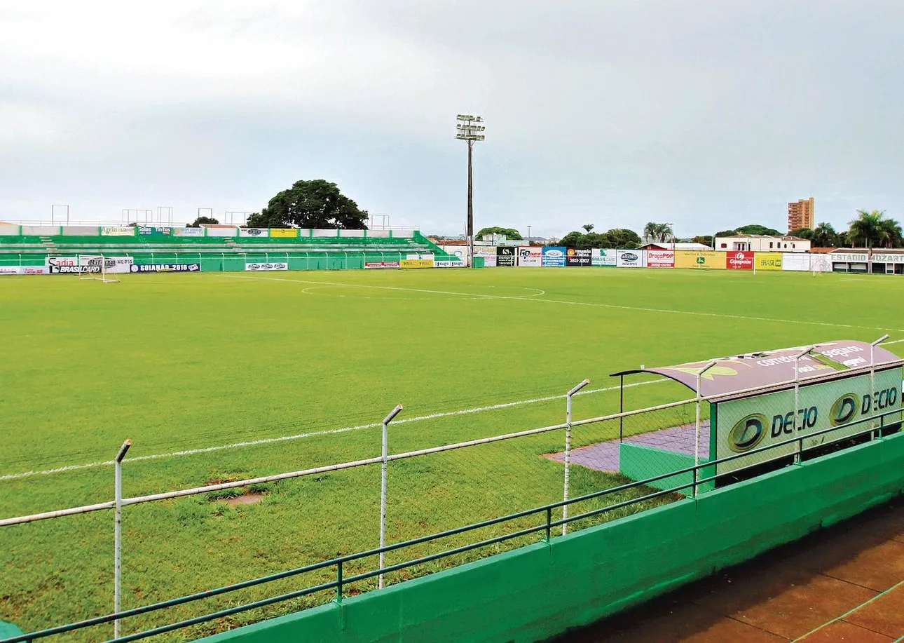 Estádio Mozart Veloso do Carmo