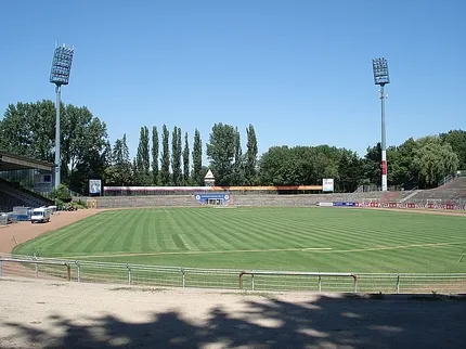 Merck-Stadion am Böllenfalltor