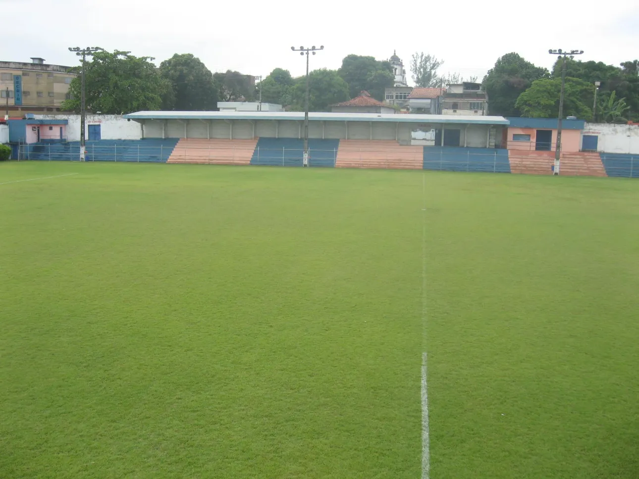 Estádio Municipal Alziro de Almeida