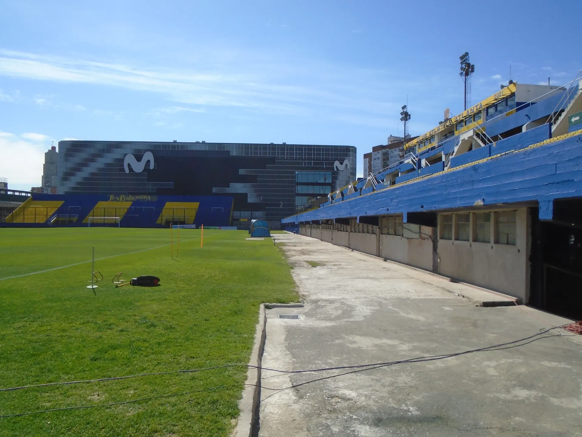 Estadio Don León Kolbovski