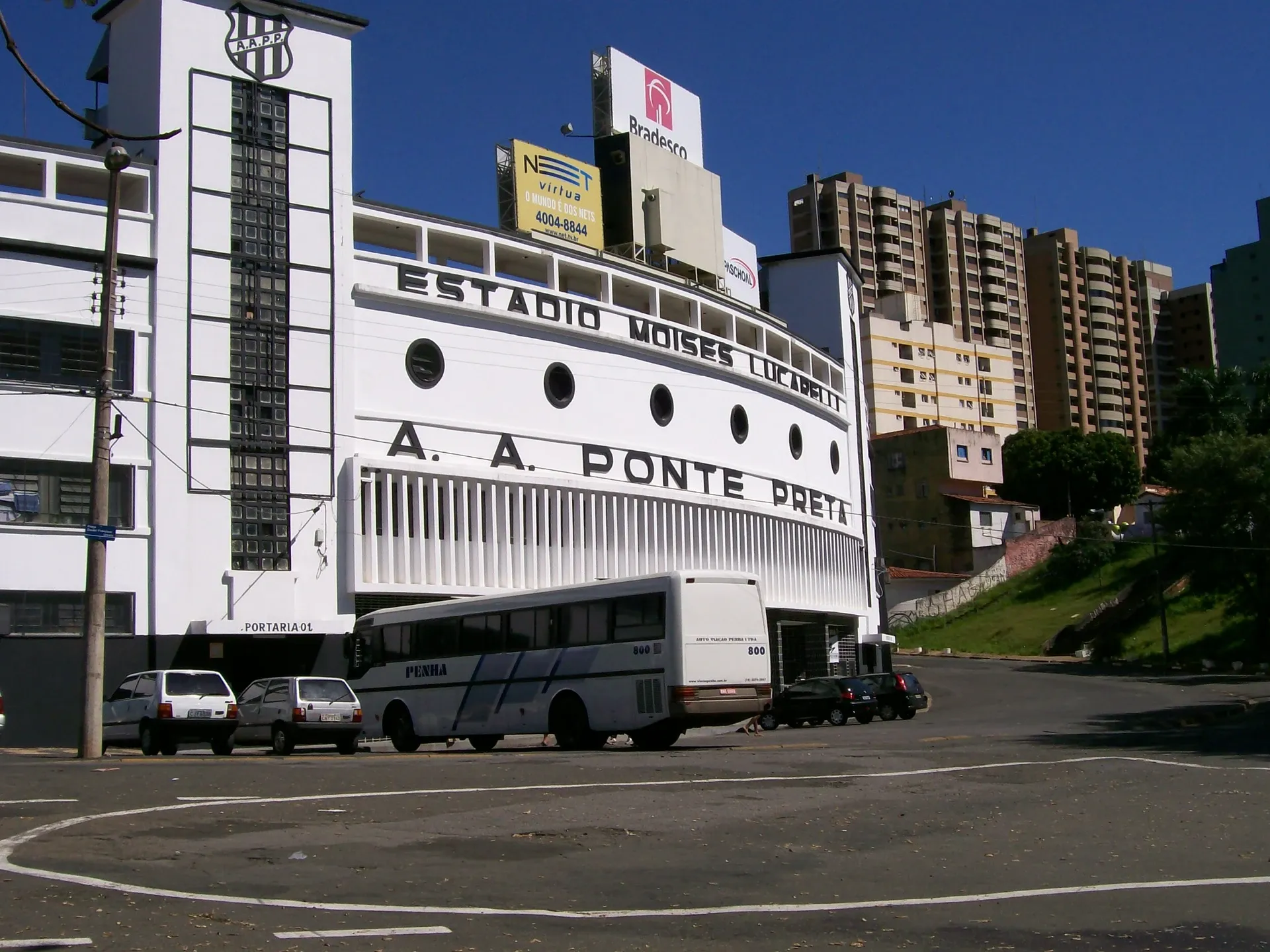 Estádio Moisés Lucarelli