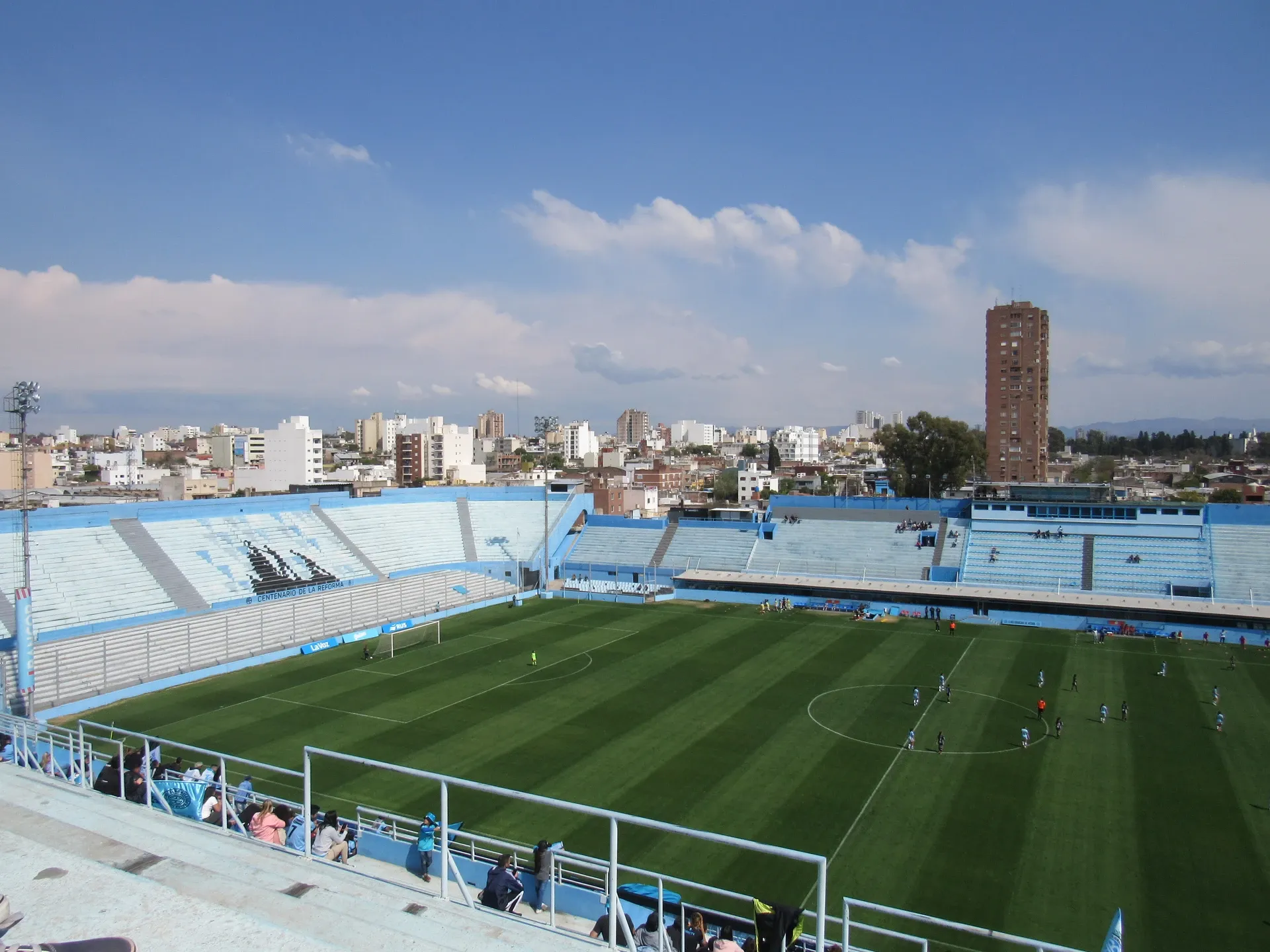 Estadio Julio César Villagra