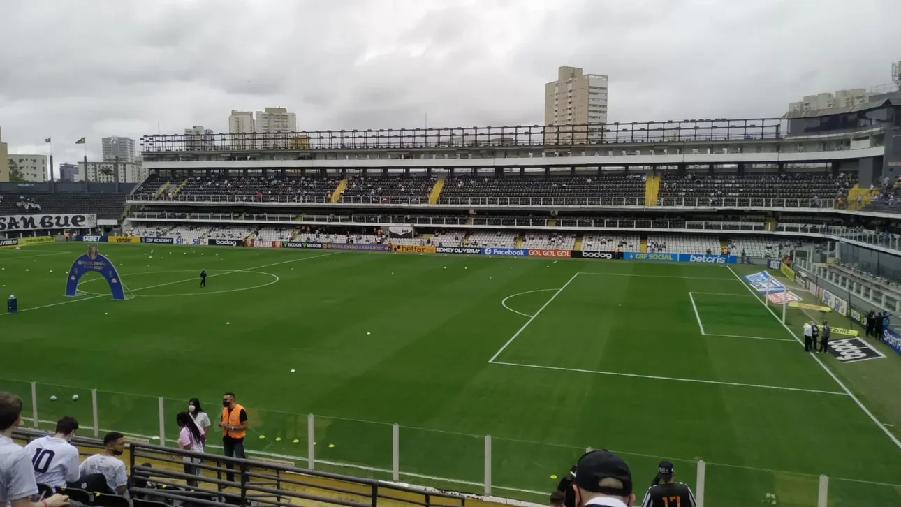 Estádio Urbano Caldeira