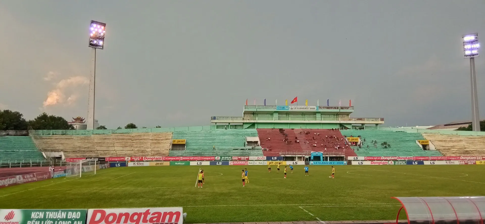 Sân vận động Long An (Long An Stadium)