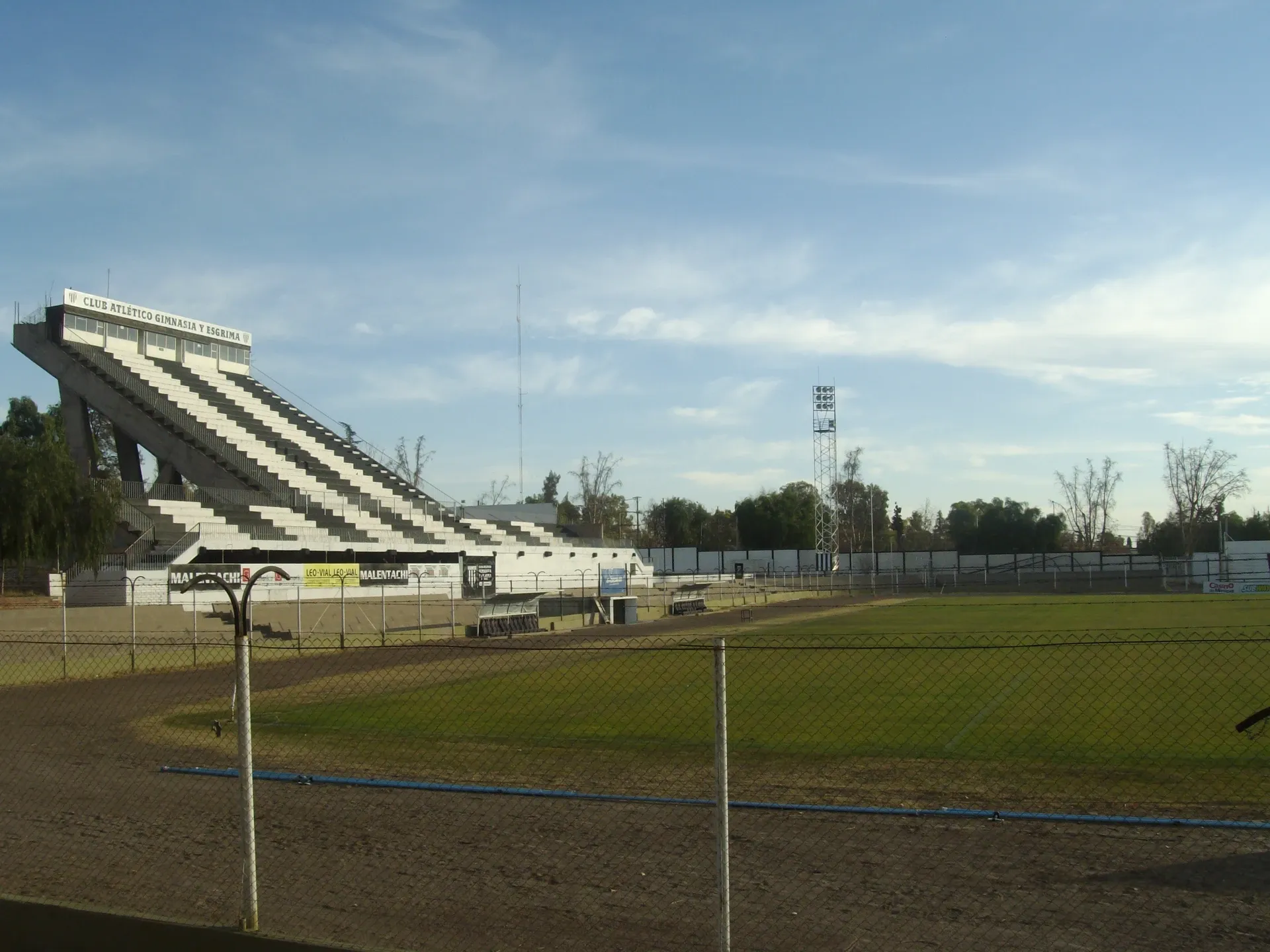 Estadio Víctor Antonio Legrotaglie