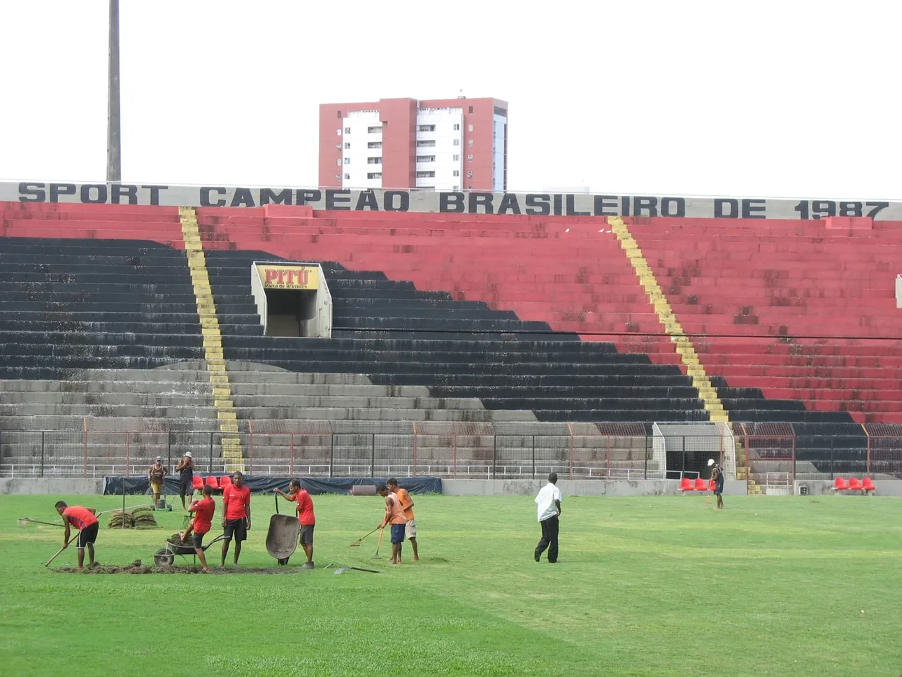 Estádio Adelmar da Costa Carvalho