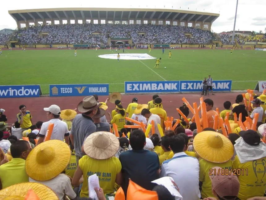 Sân vận động Vinh (Vinh Stadium), home of Song Lam Nghe An