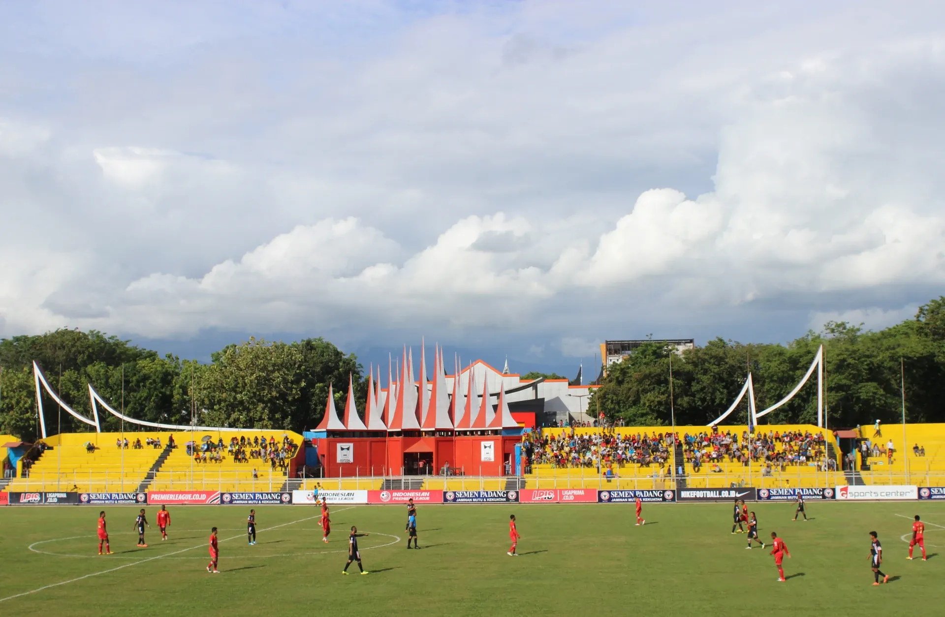 Stadion GOR Haji Agus Salim
