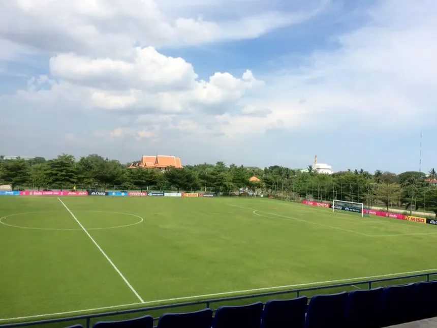Thonburi Stadium