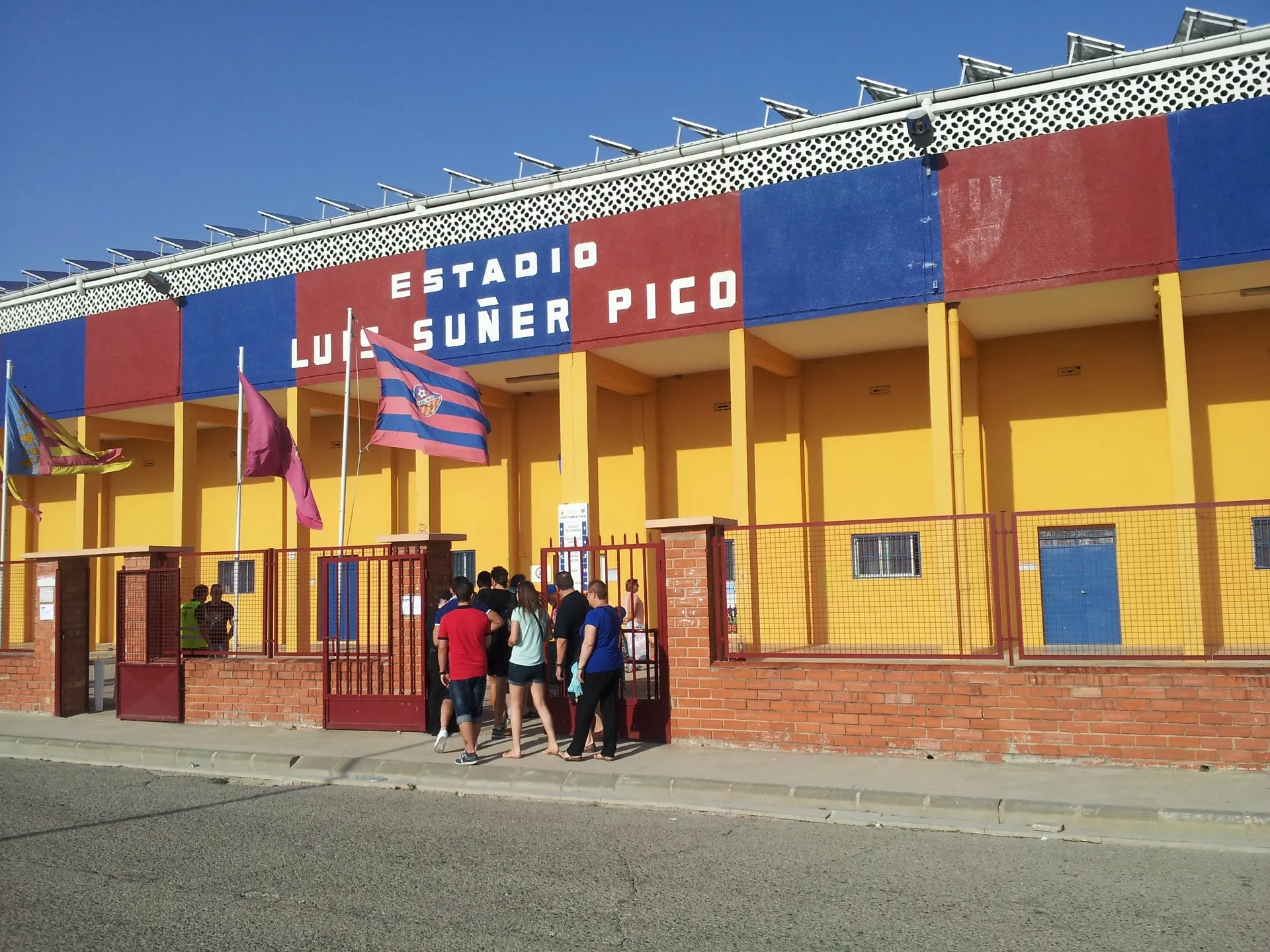 Estadio Luis Suñer Picó