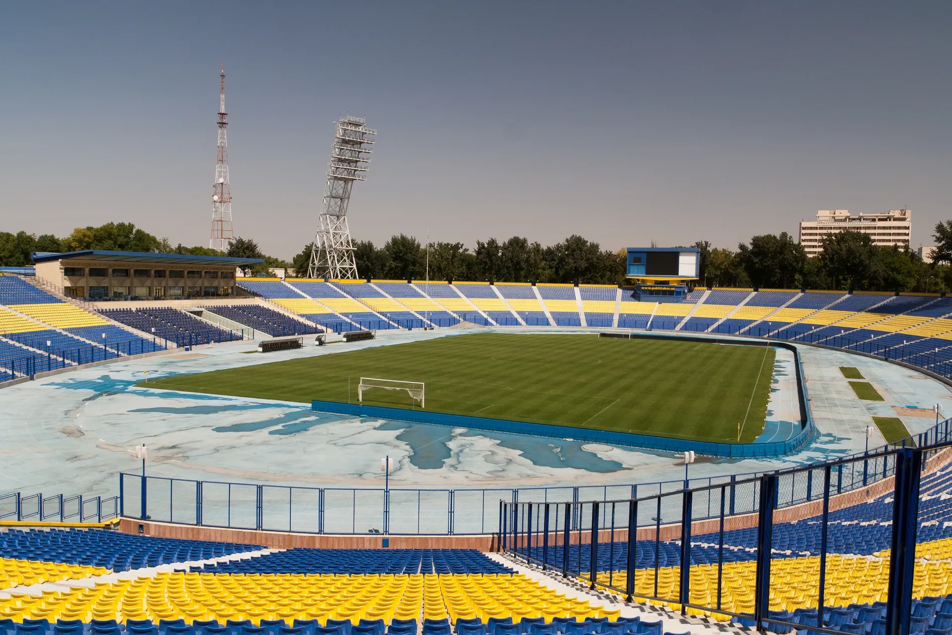 Paxtakor Markaziy Stadion, home of Pakhtakor