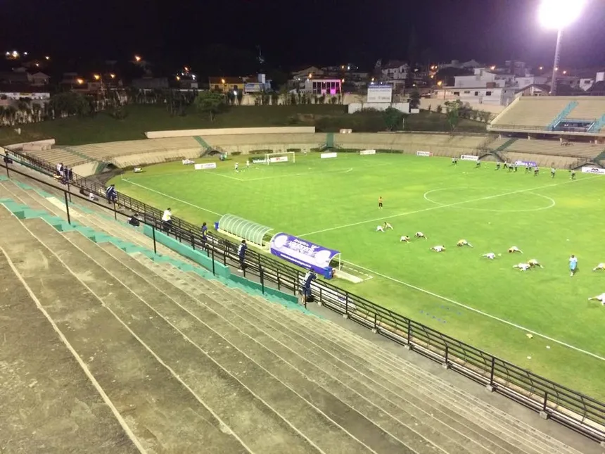 Estádio Municipal Walter Ribeiro
