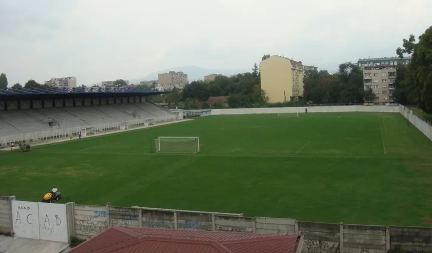 Stadion Čair