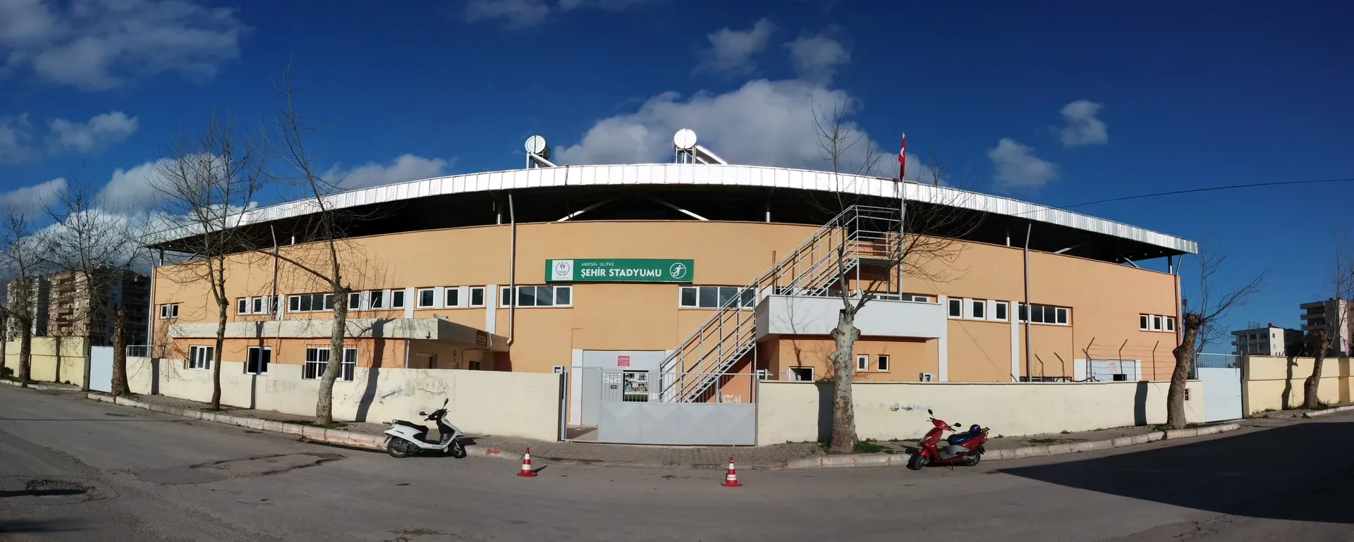 Silifke Şehir Stadyumu