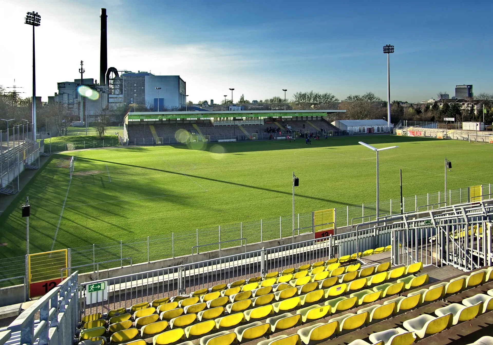 Paul-Janes-Stadion
