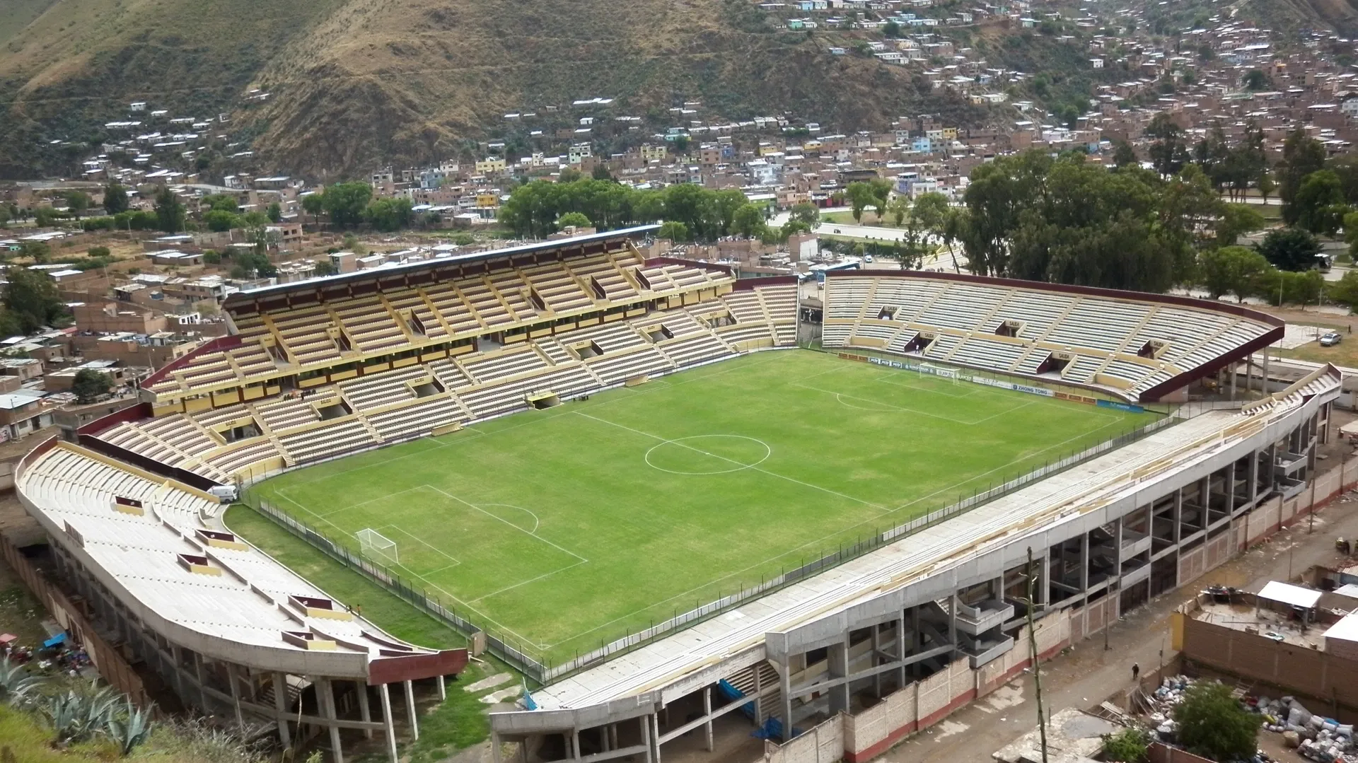 Estadio Heraclio Tapia León
