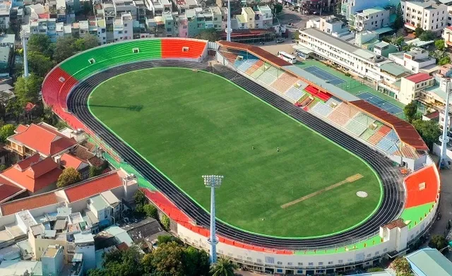 Sân vận động Qui Nhơn (Qui Nhon Stadium)