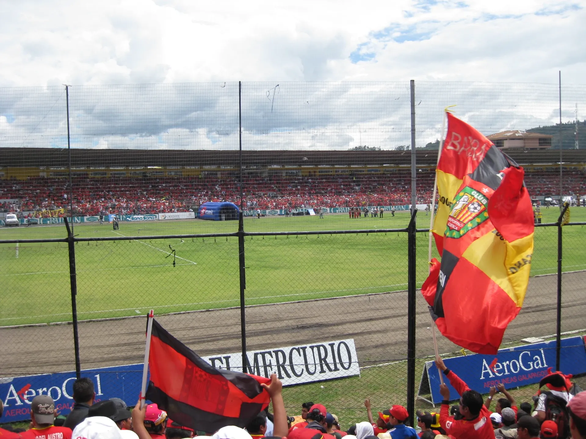 Estadio Alejandro Serrano Aguilar Banco del Austro