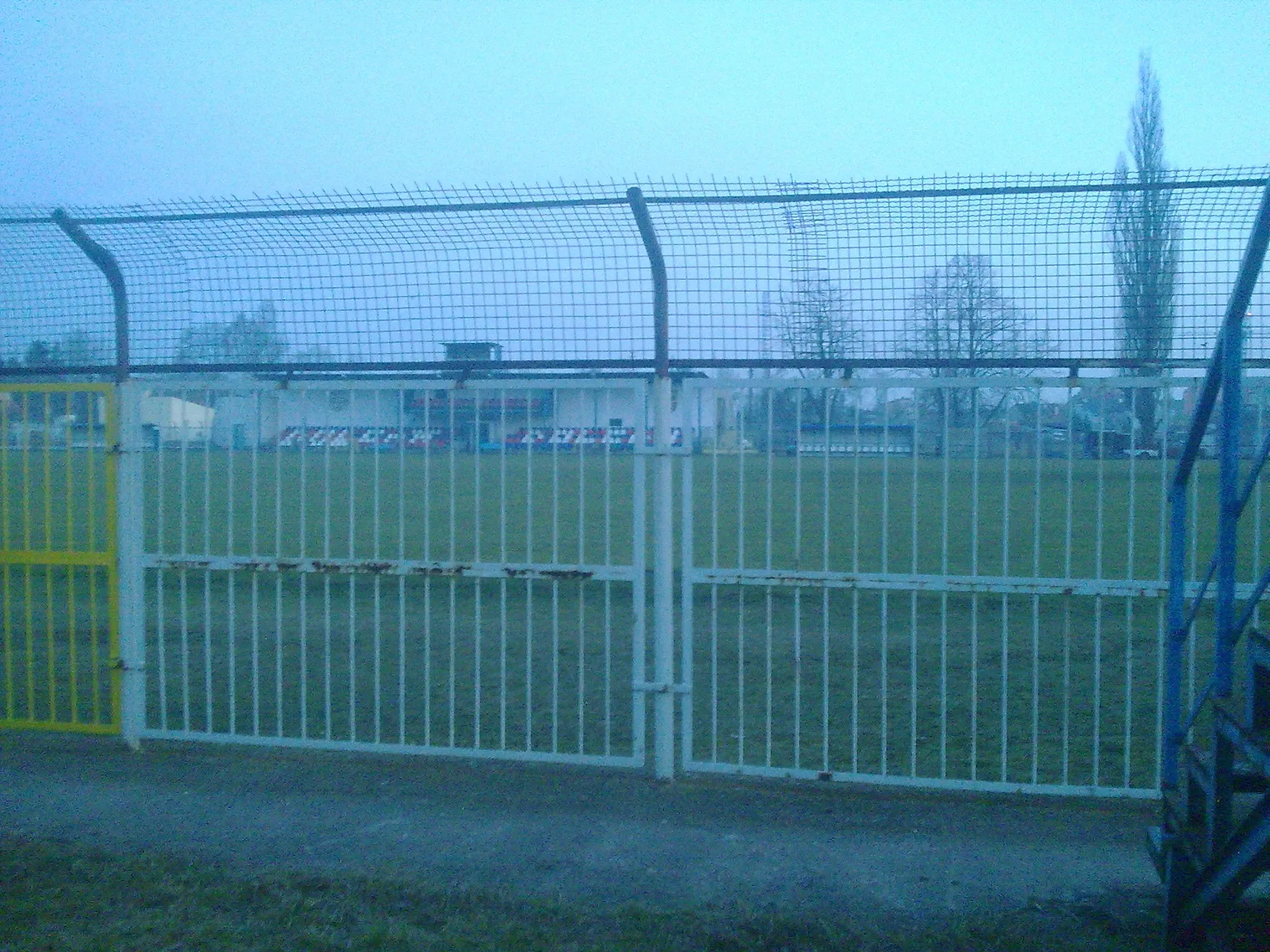 Stadion Dolcanu Ząbki